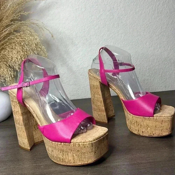 Schutz Glayce Leather Platform Sandals - Picture 3 of 12